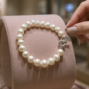 White Freshwater Pearl Bracelet